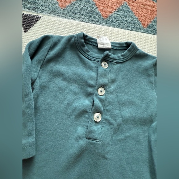 Kate Quinn|Baby gender neutral Teal Long Sleeve shirt w buttons•organic cotton - Picture 5 of 6
